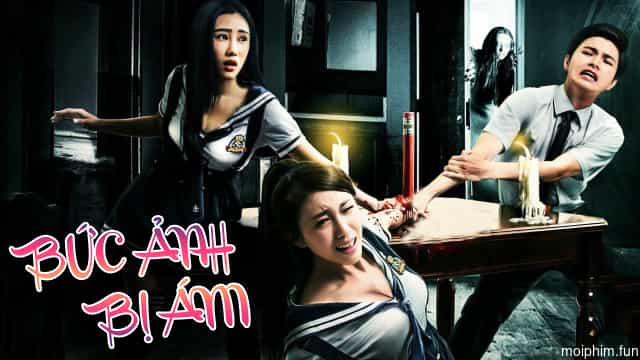 Bức Ảnh Bị Ám