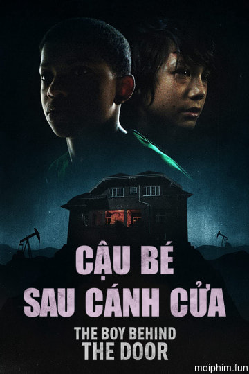 Cậu Bé Sau Cánh Cửa